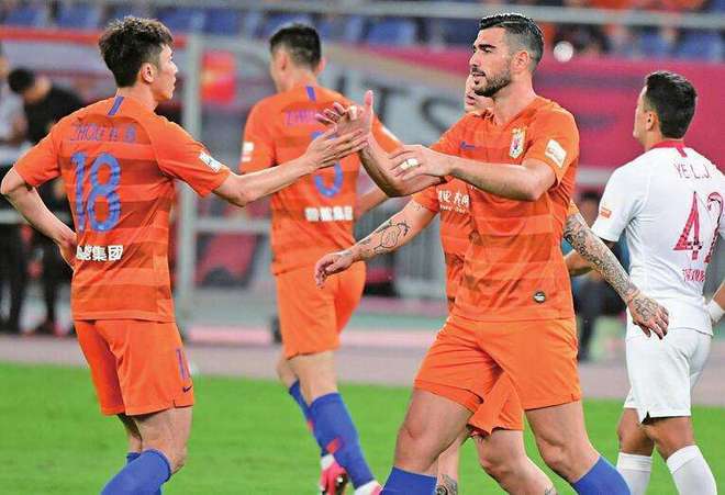 包含河北华夏客场逼平对手，保持不败状态的词条